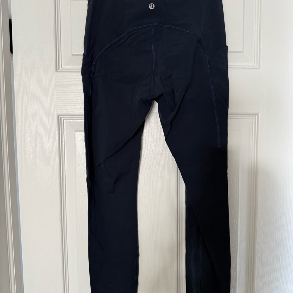 Lululemon High Rise Wonder Train Leggings with pockets